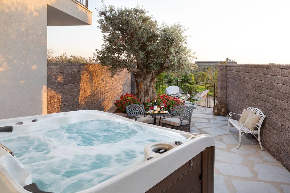 Photo of Bathroom in Bror Hayil