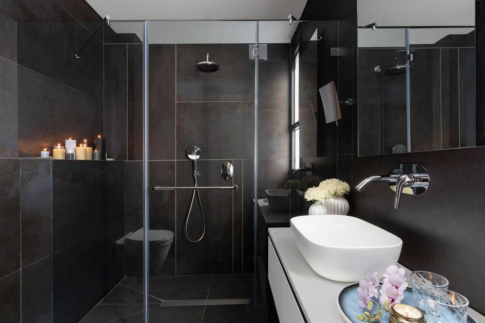 Photo of Bathroom in Bror Hayil