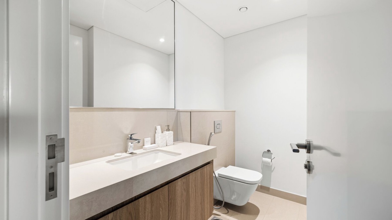 Photo of Bathroom in Za'abeel 2