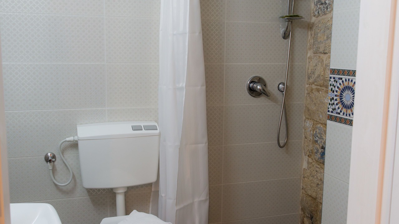 Photo of Bathroom in Old City