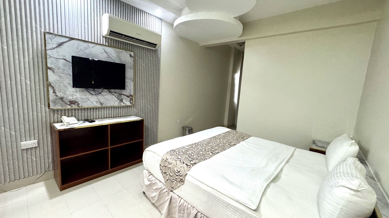 Photo of Bedroom in Al Maabilah