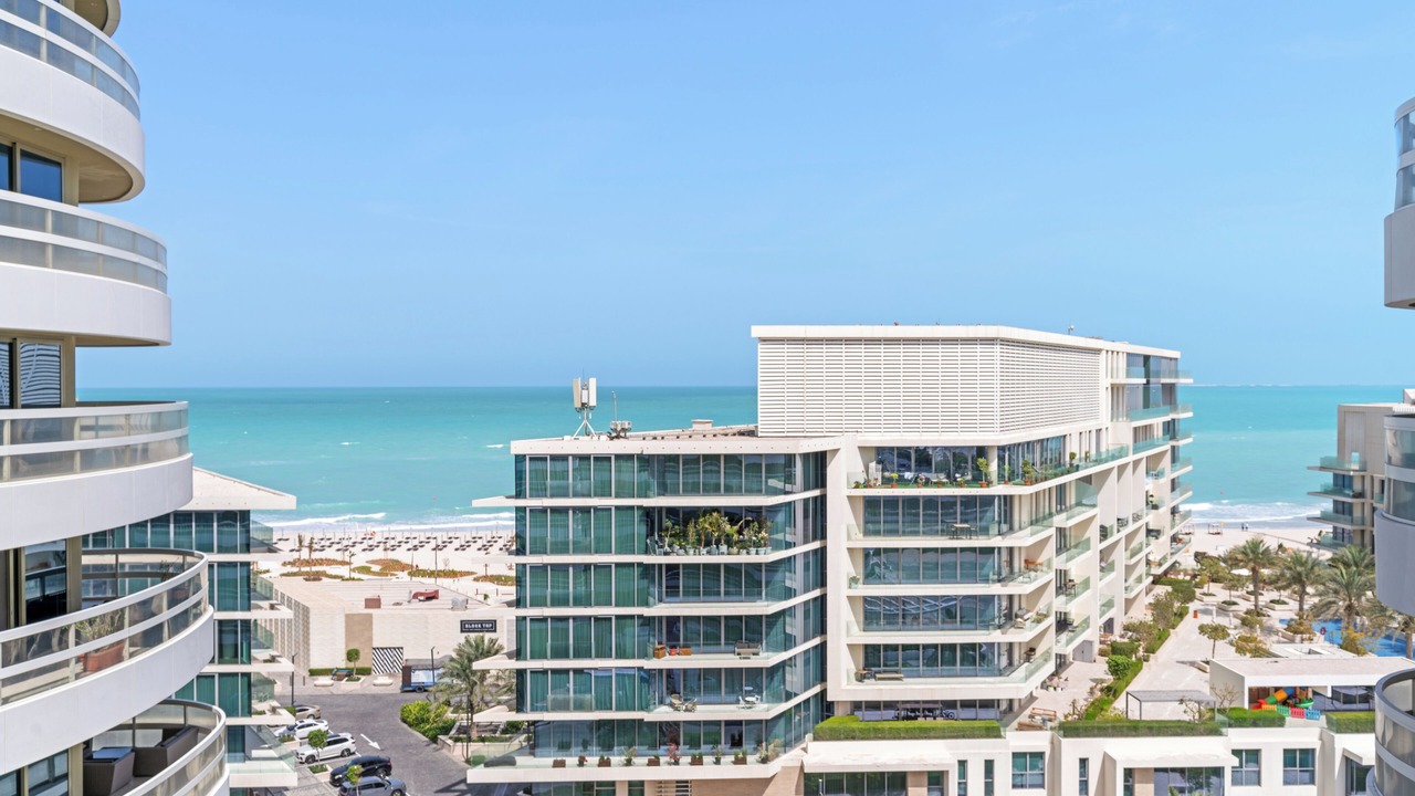 Photo of Patio Balcony in Saadiyat Cultural District