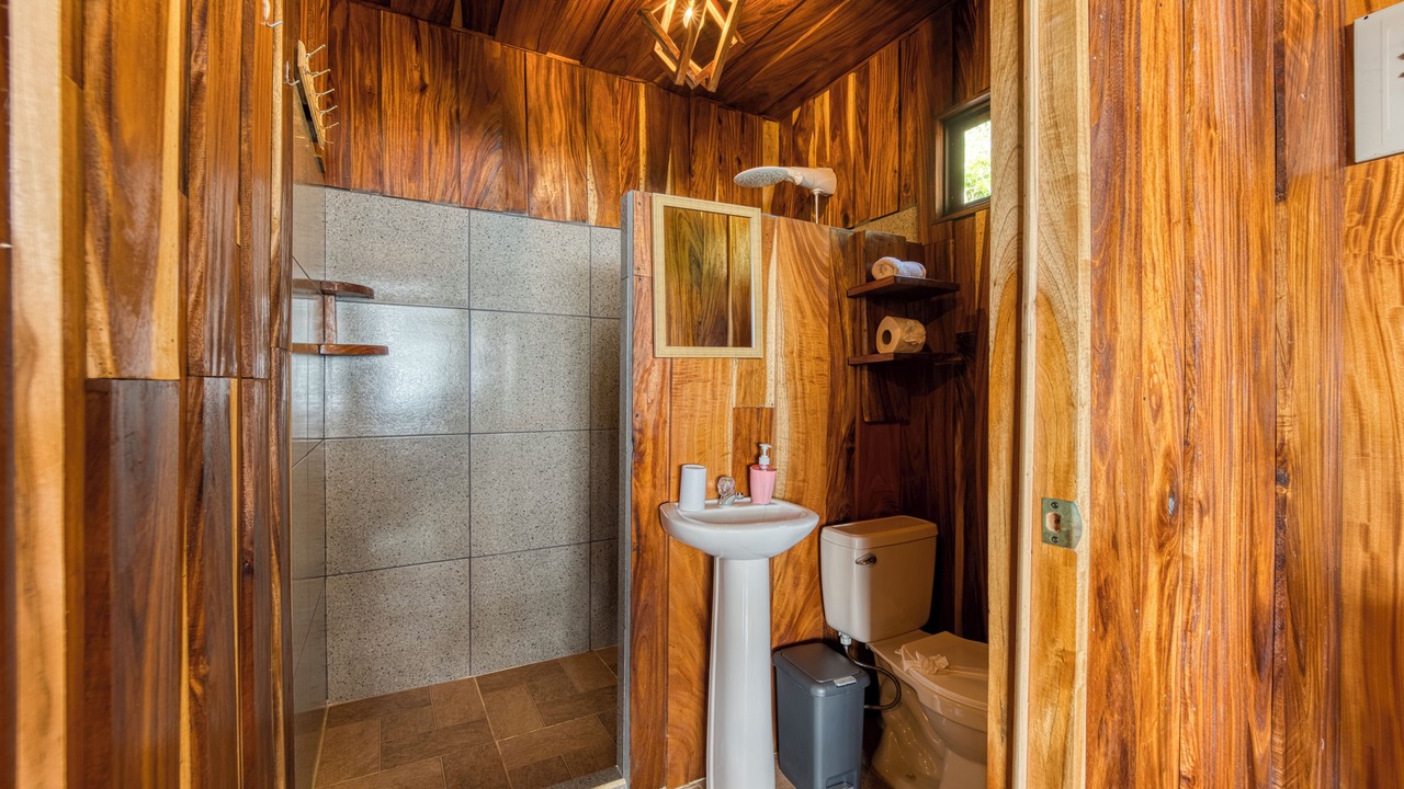 Photo of Bathroom in Monteverde