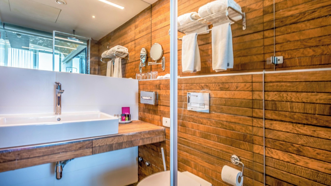 Photo of Bathroom in Panorama Street