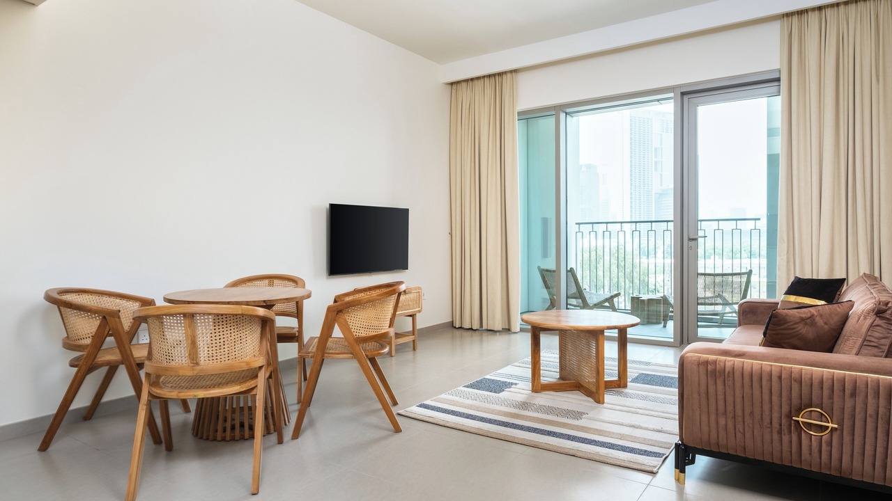 Photo of Livingroom in Za'abeel 2