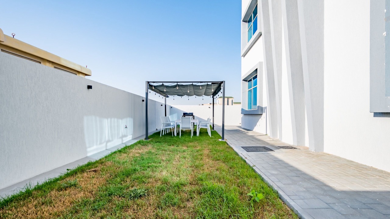 Photo of Outdoor in Jumeirah Park