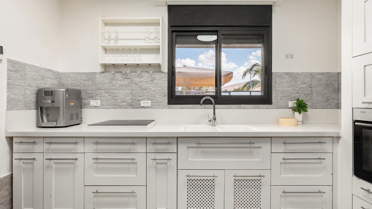 Photo of Kitchen in Yavne'el