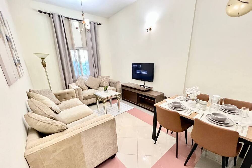 Photo of Livingroom in Al Qusais