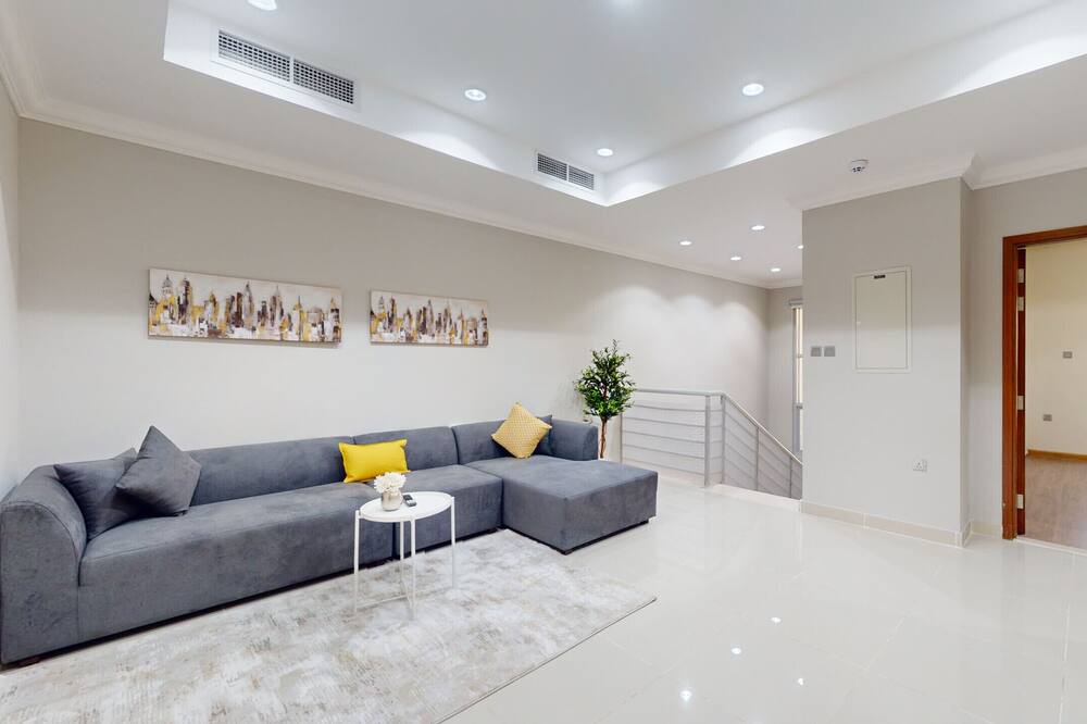 Photo of Livingroom in Jumeirah Village Circle