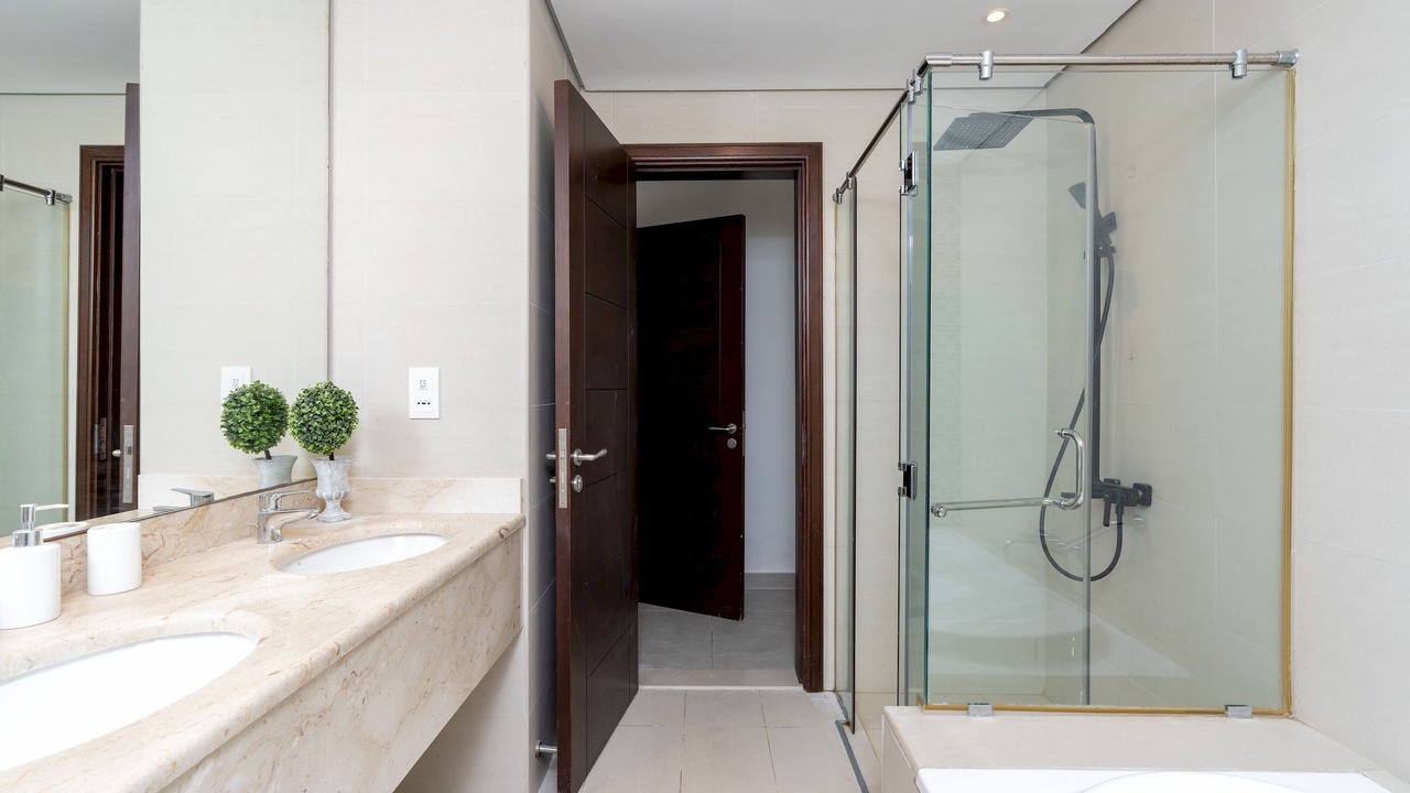 Photo of Bathroom in Mina Al Arab