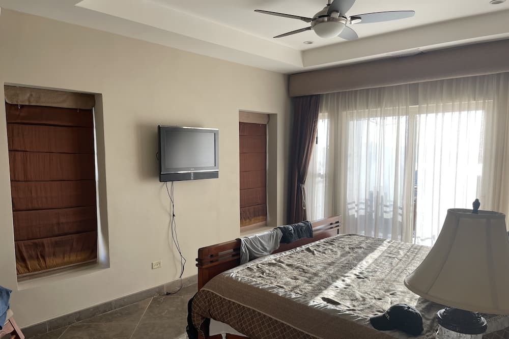 Photo of Bedroom in Panama Beach