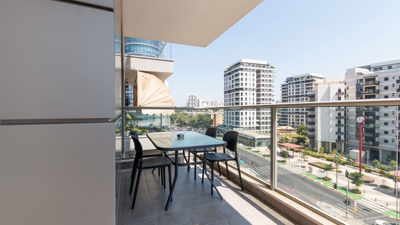 Photo of Patio Balcony in Kiryat Ono