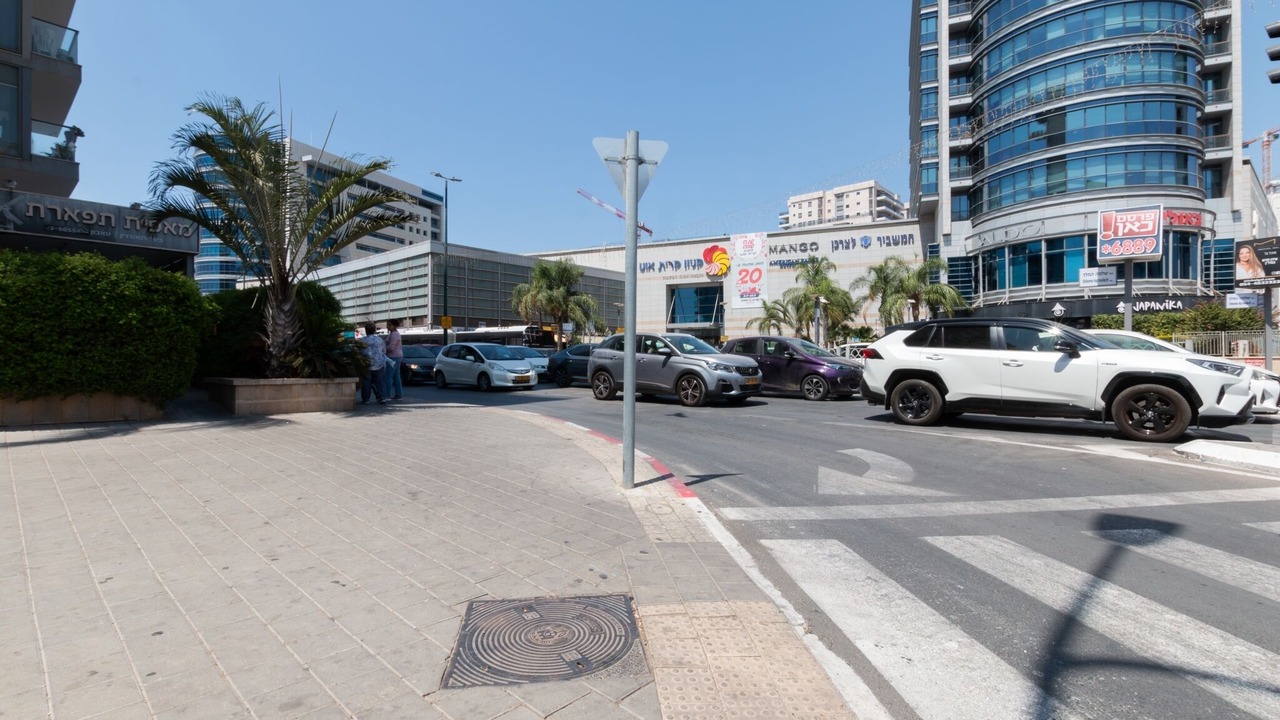 Photo of Outdoor in Kiryat Ono