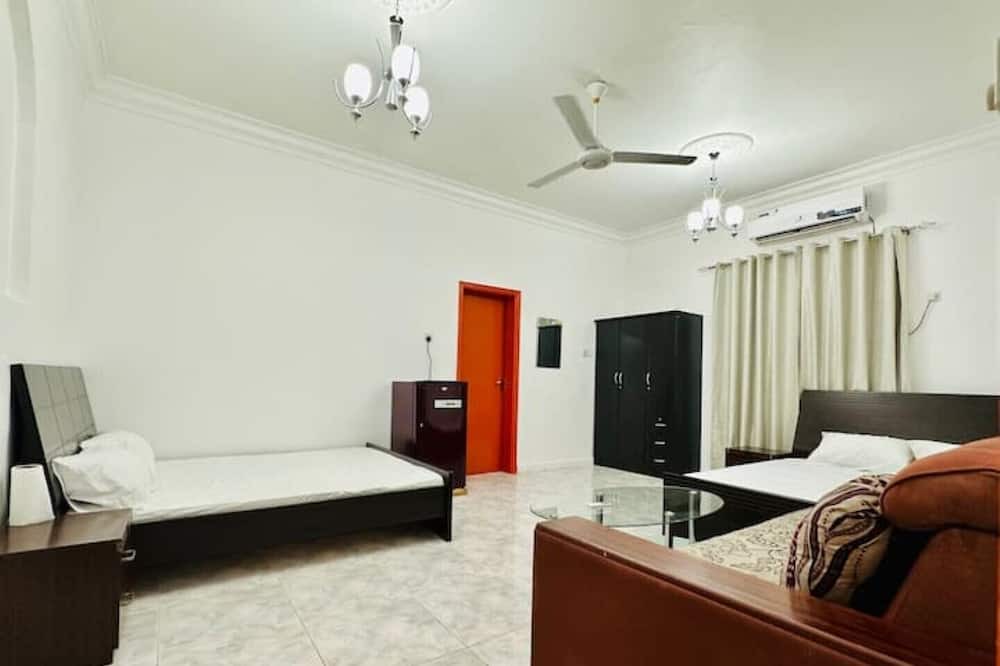 Photo of Bedroom in Mirdif