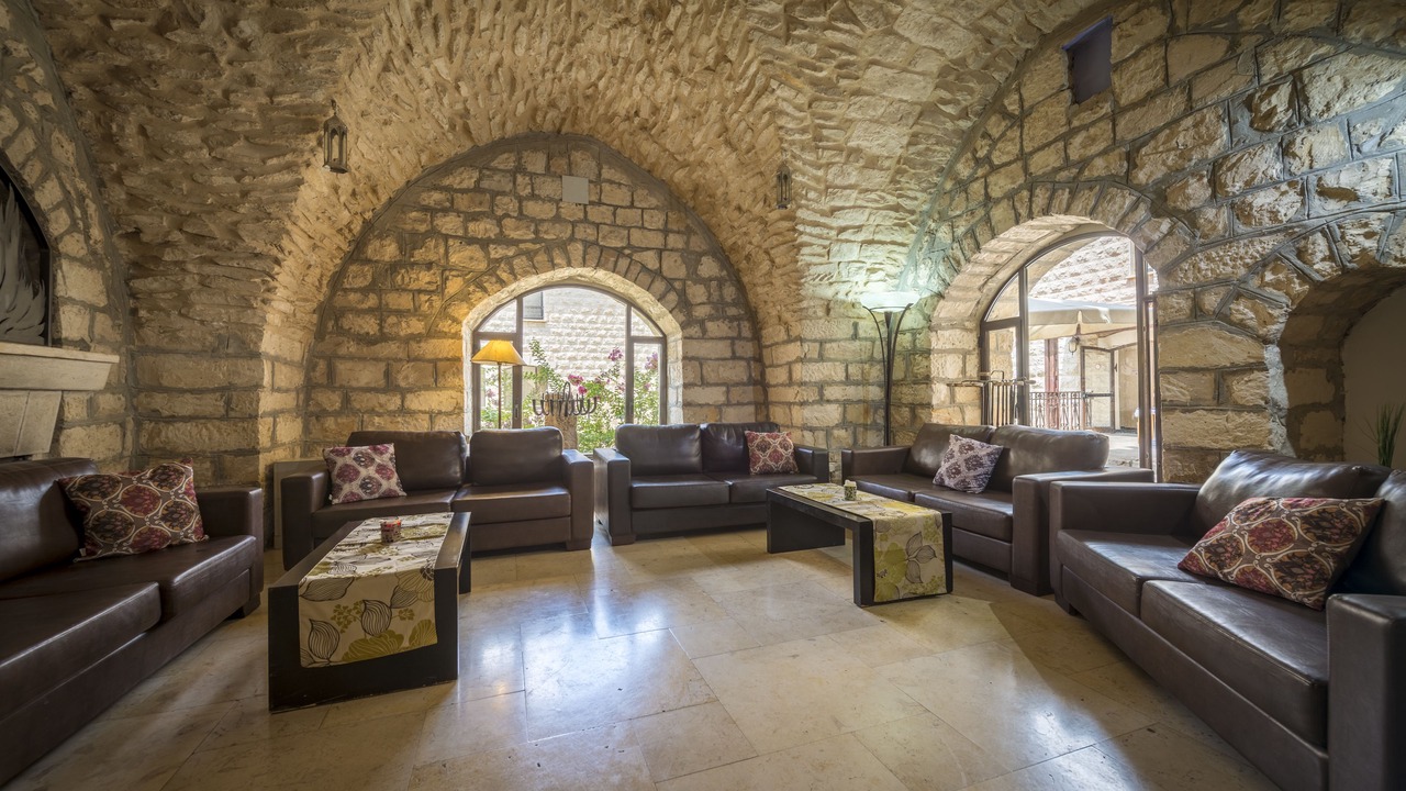 Photo of Livingroom in Artists Colony