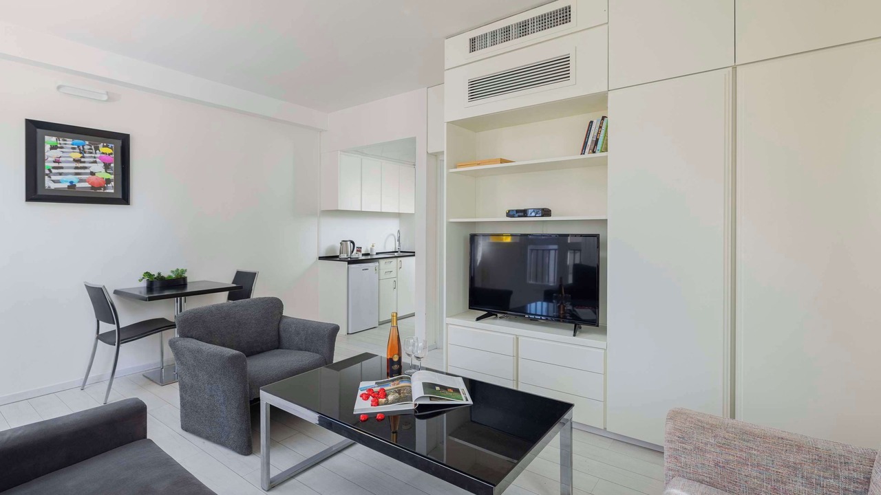 Photo of Bedroom in Tel Aviv Promenade
