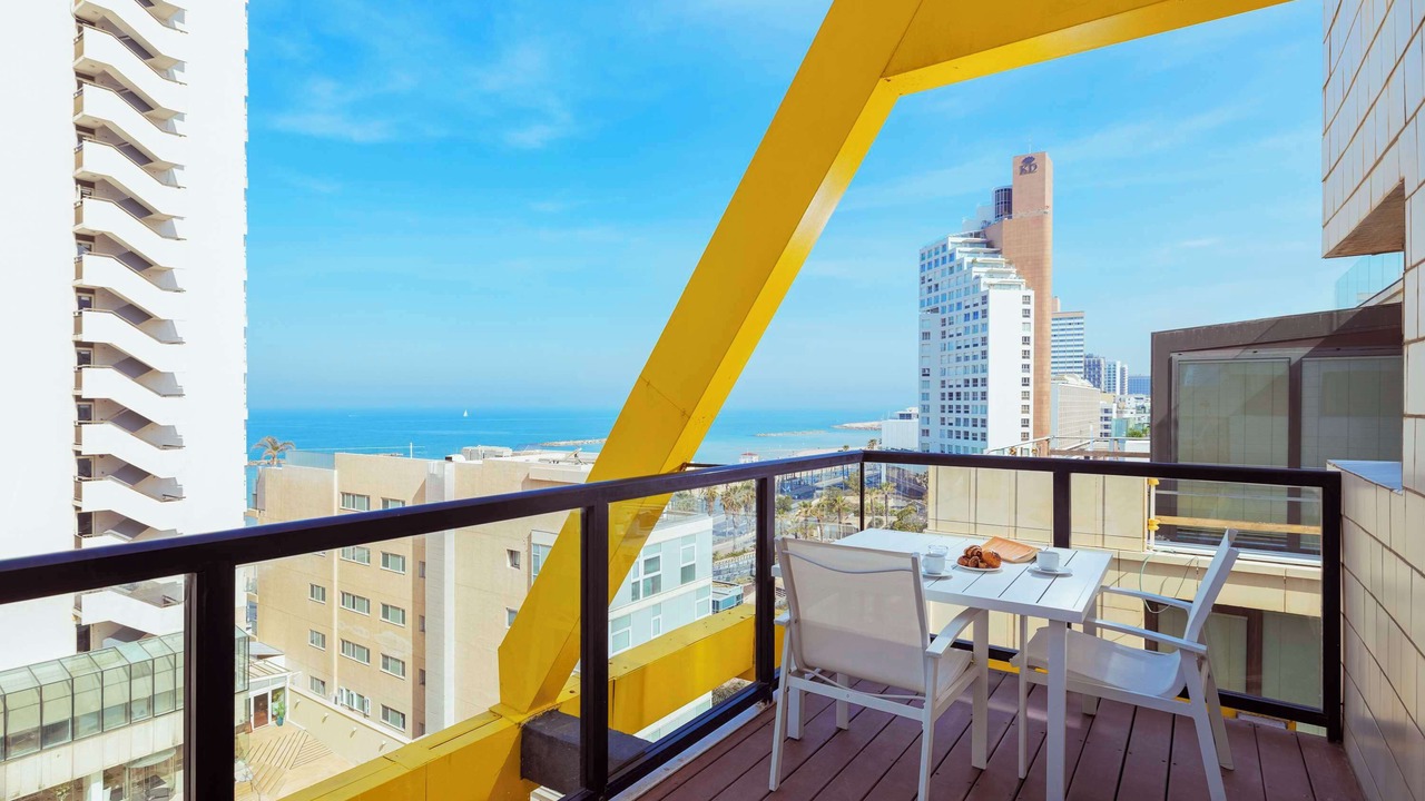 Photo of Patio Balcony in Tel Aviv Promenade