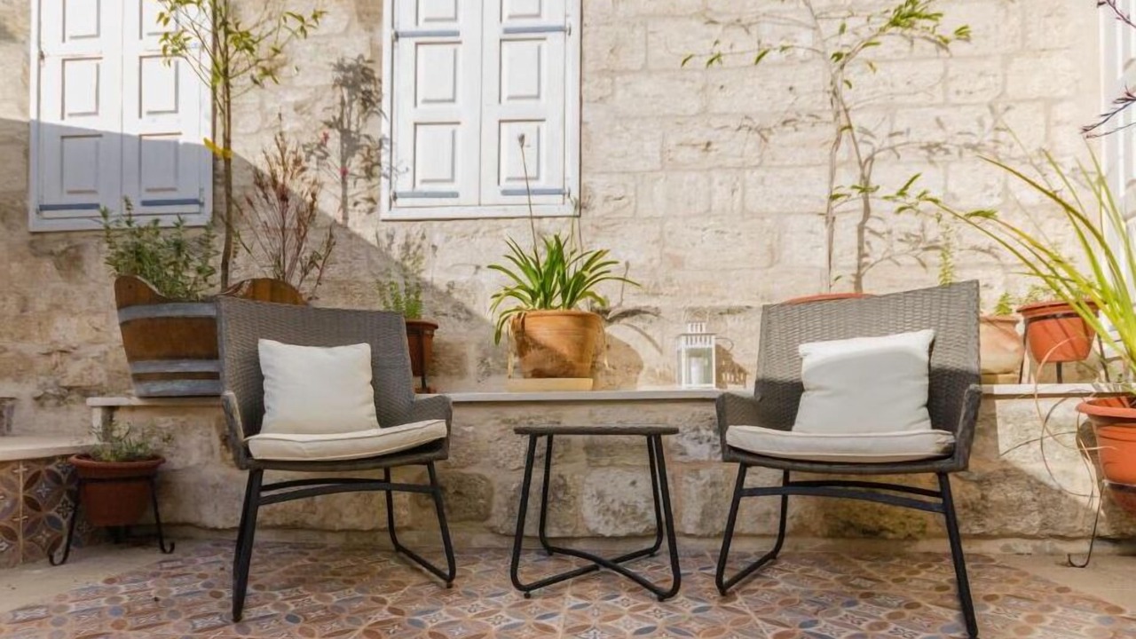 Photo of Patio Balcony in Old City