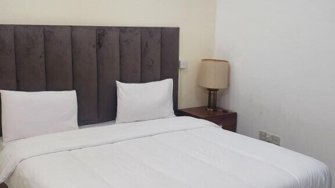Photo of Bedroom in Qurm