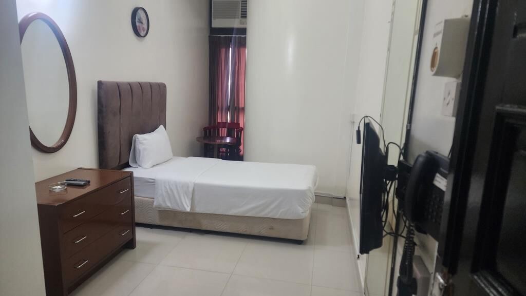 Photo of Bedroom in Qurm