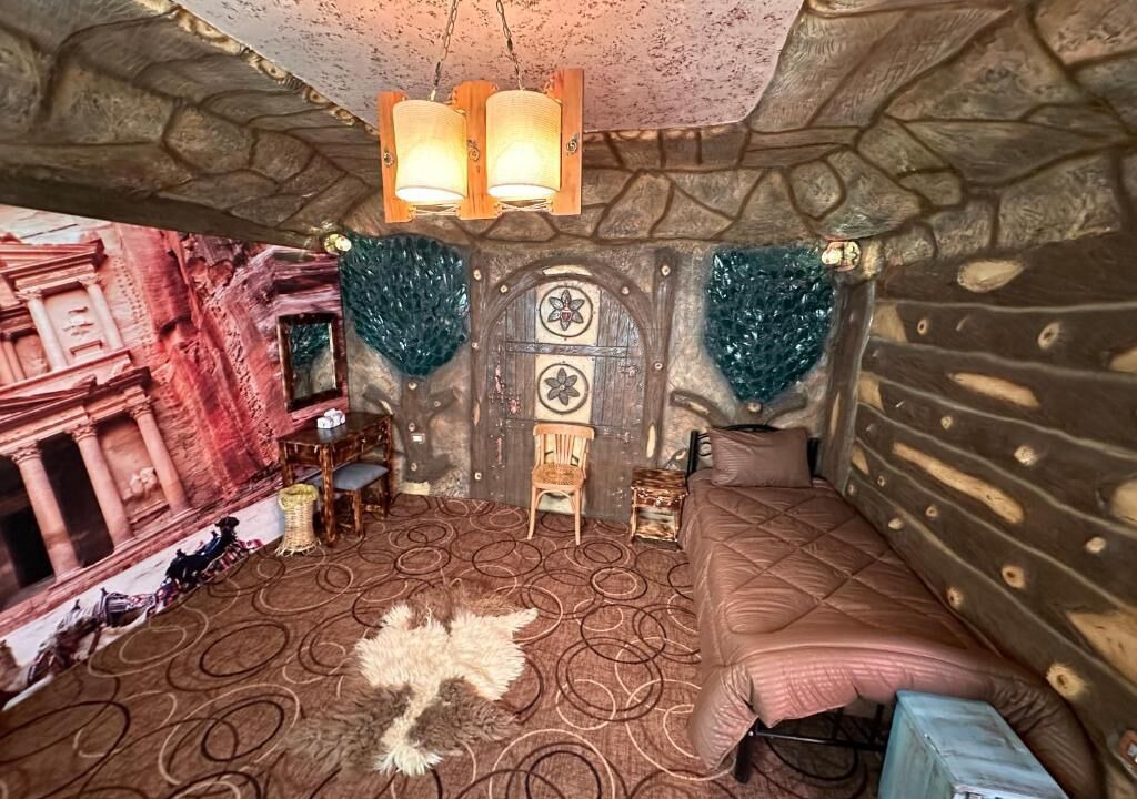 Photo of Bedroom in Shoubak