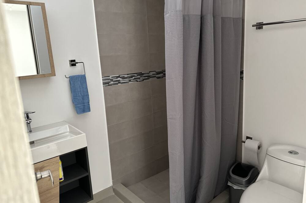 Photo of Bathroom in Curridabat