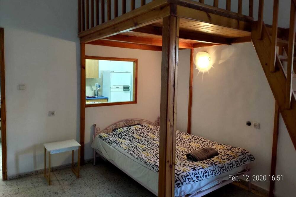 Photo of Bedroom in Menashe