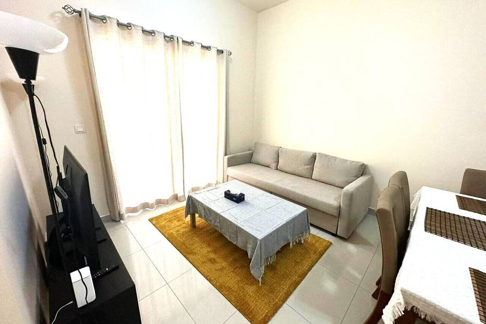 Photo of Livingroom in Al Hamra Village