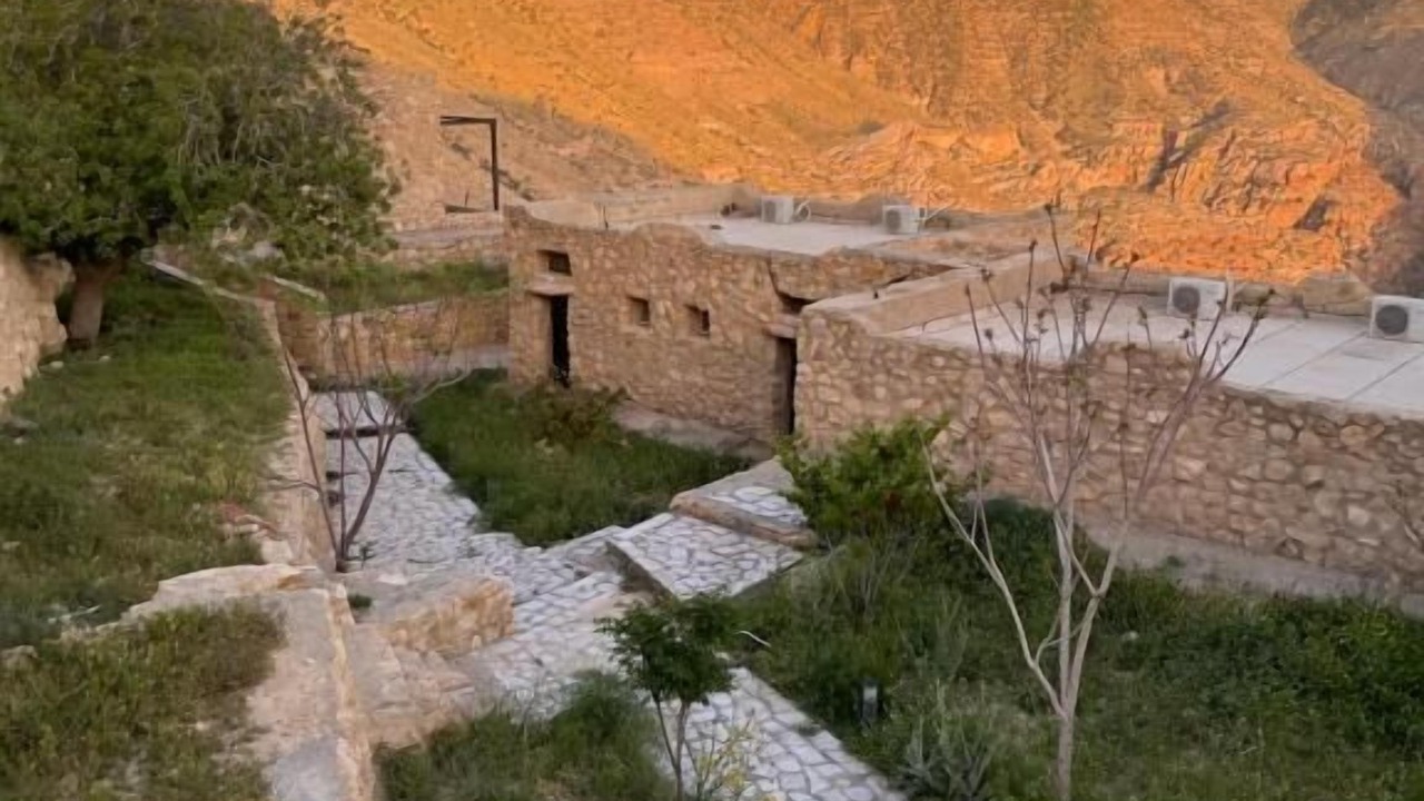 Photo of Bedroom in At-Tafilah