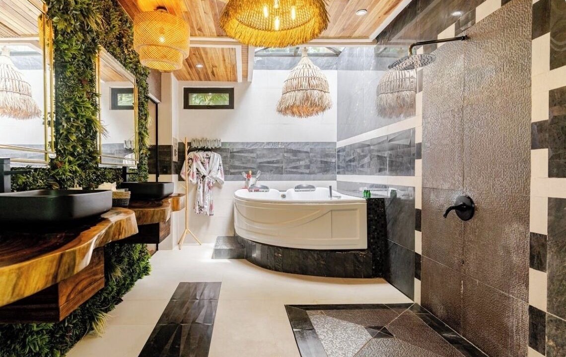 Photo of Bathroom in Tamarindo
