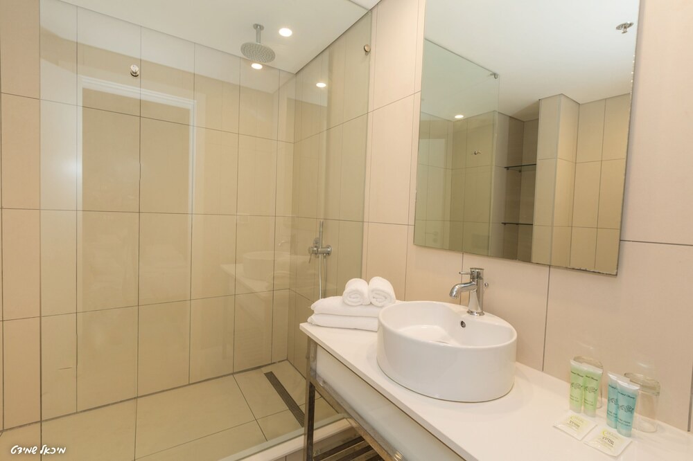 Photo of Bathroom in Nahariya
