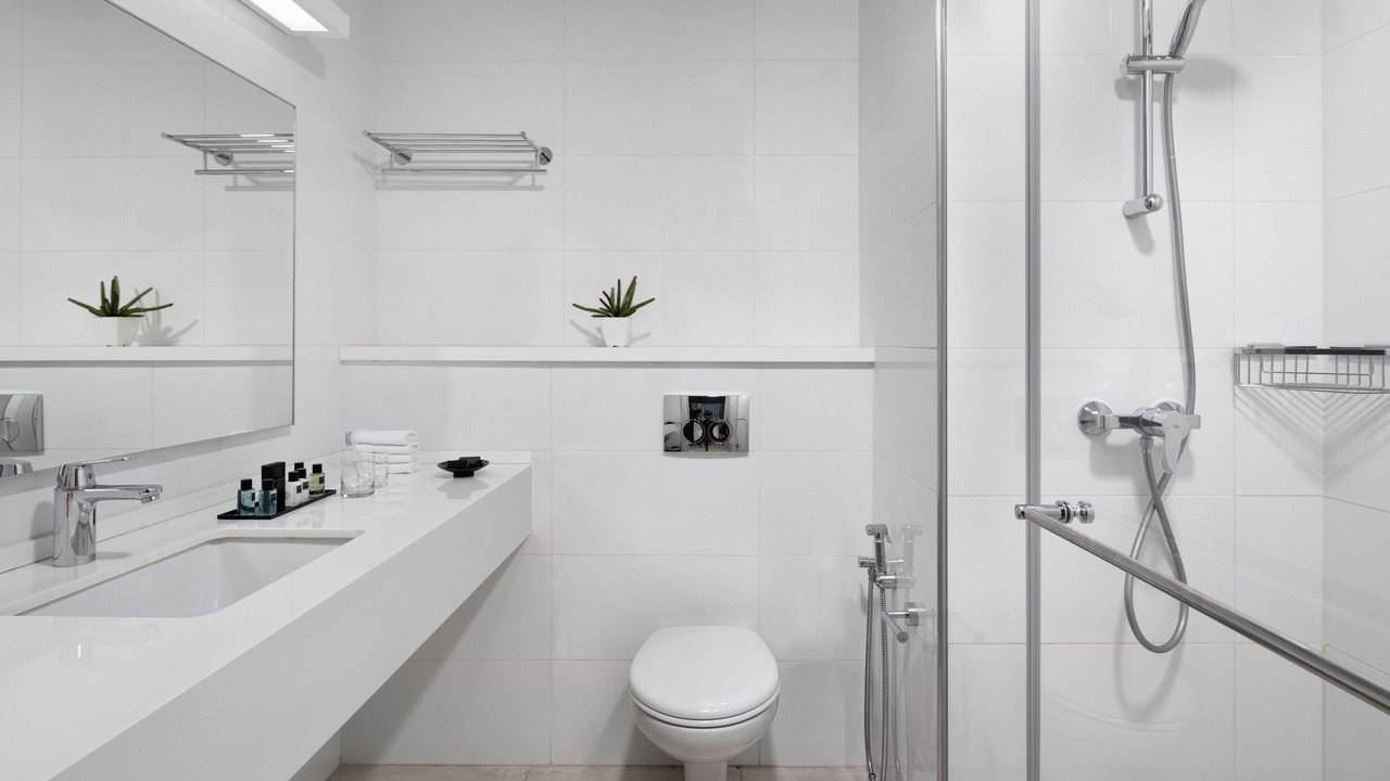 Photo of Bathroom in Old City