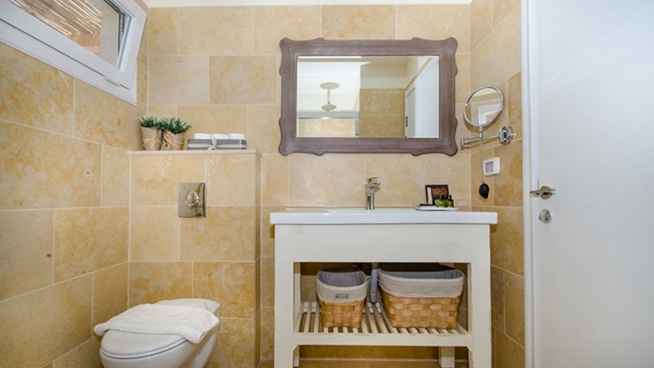 Photo of Bathroom in Ramot