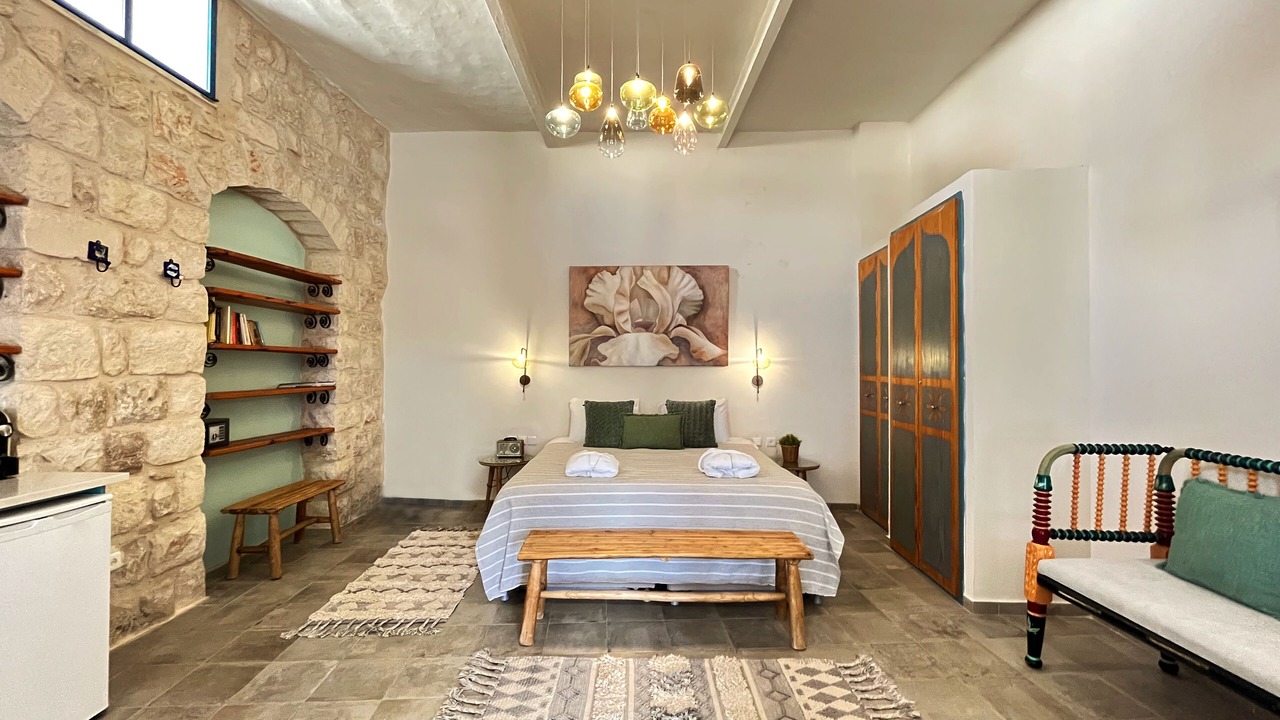 Photo of Bedroom in Artists Colony
