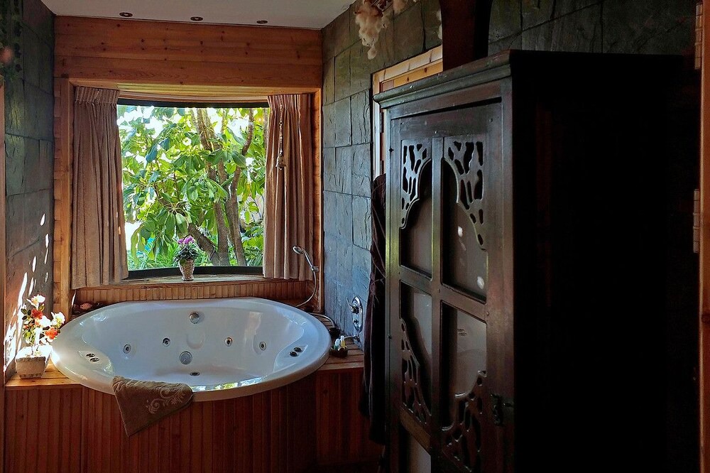Photo of Bathroom in Rosh Pinna