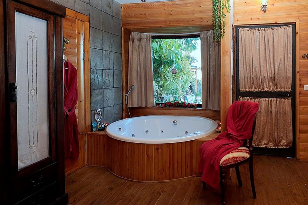 Photo of Bathroom in Rosh Pinna