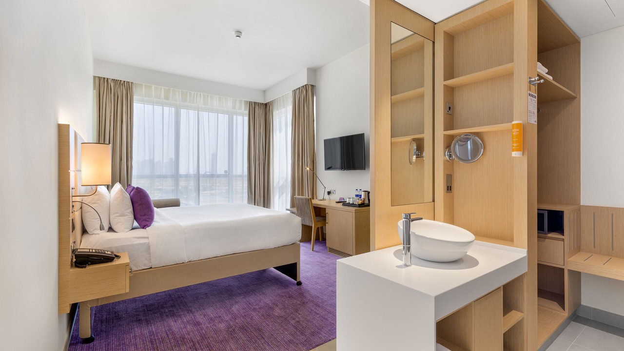 Photo of Bedroom in Discovery Gardens