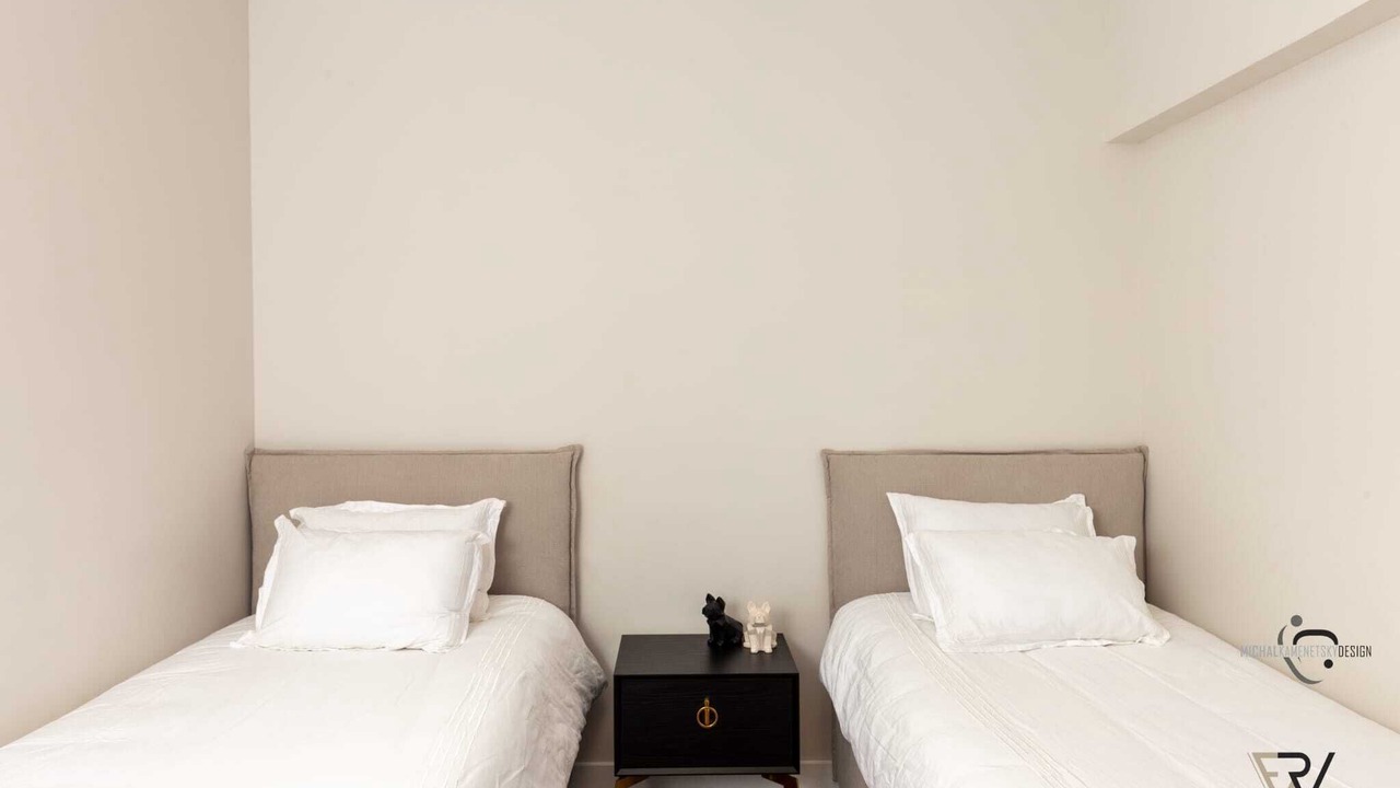 Photo of Bedroom in Mea She'arim