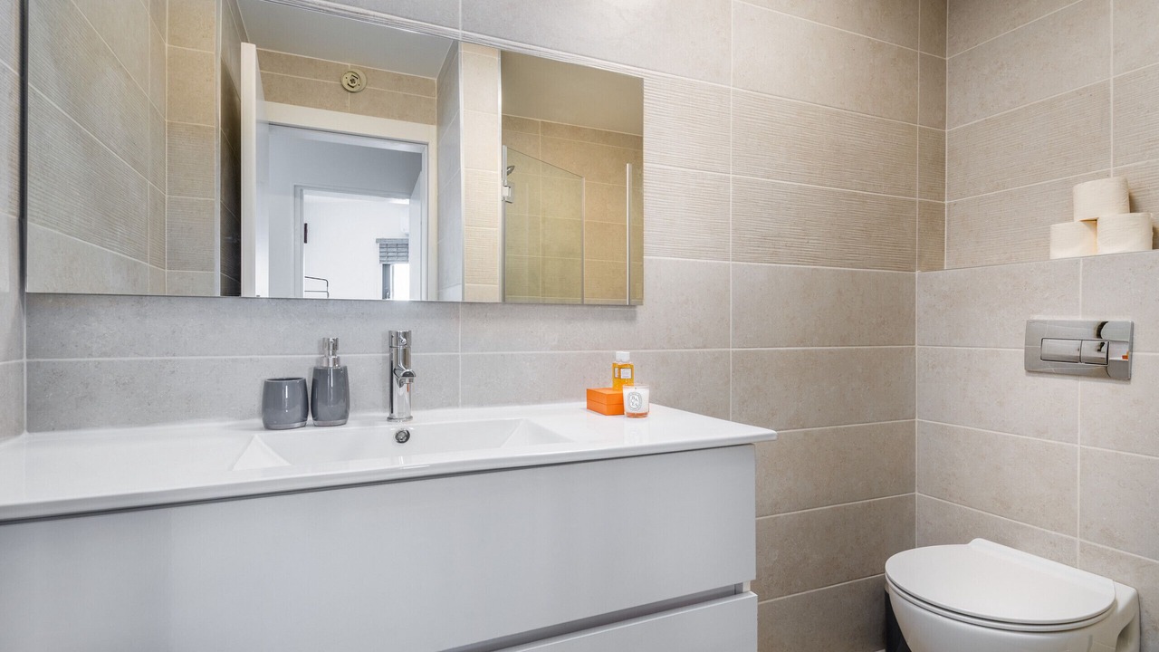 Photo of Bathroom in Kerem HaTeimanim