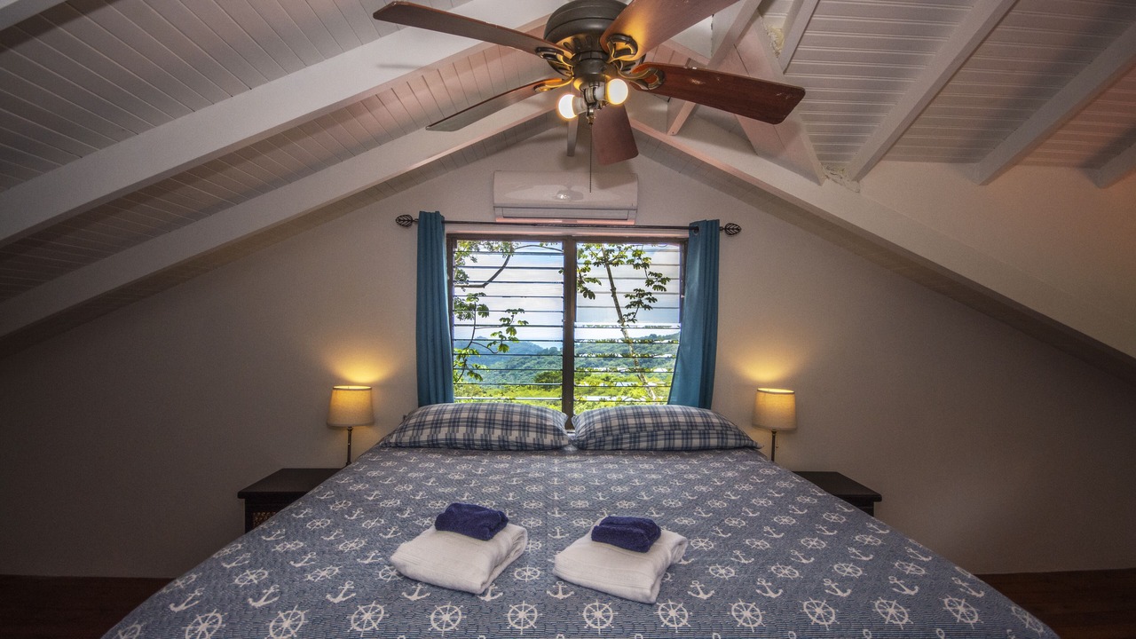 Photo of Bedroom in South Pacific Coast