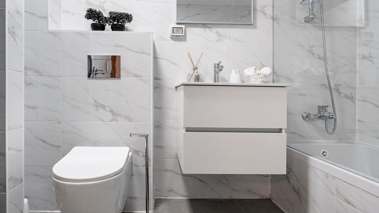 Photo of Bathroom in Mamilla