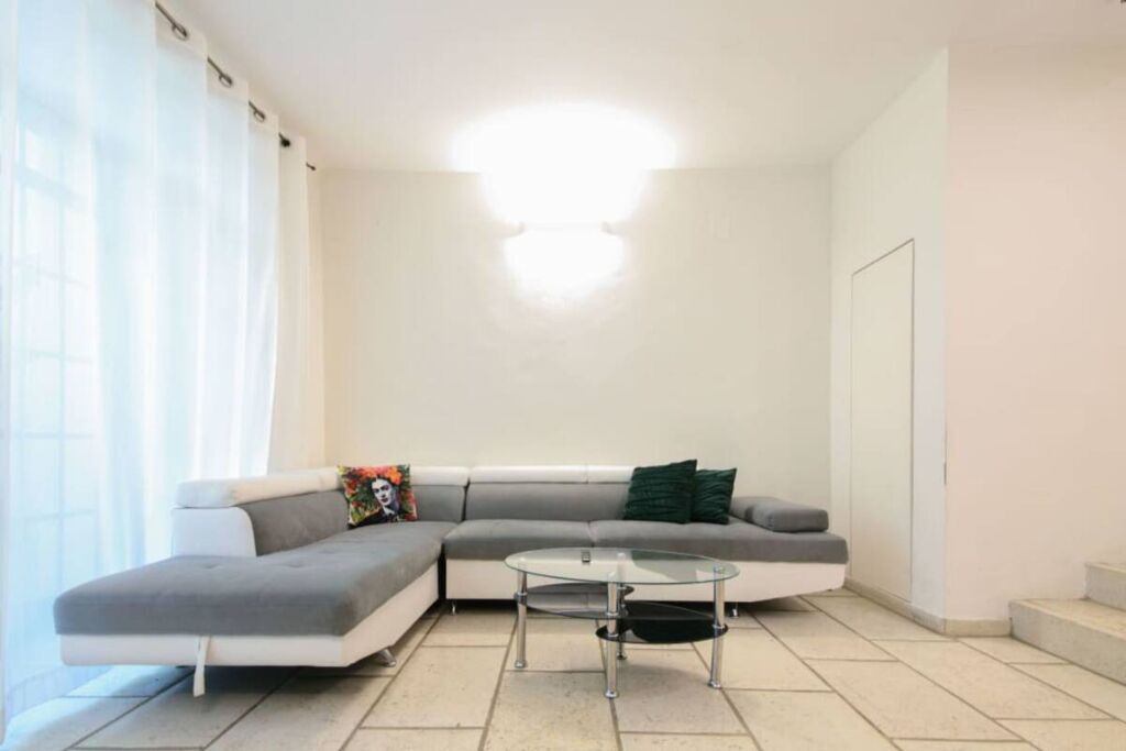 Photo of Livingroom in Musrara