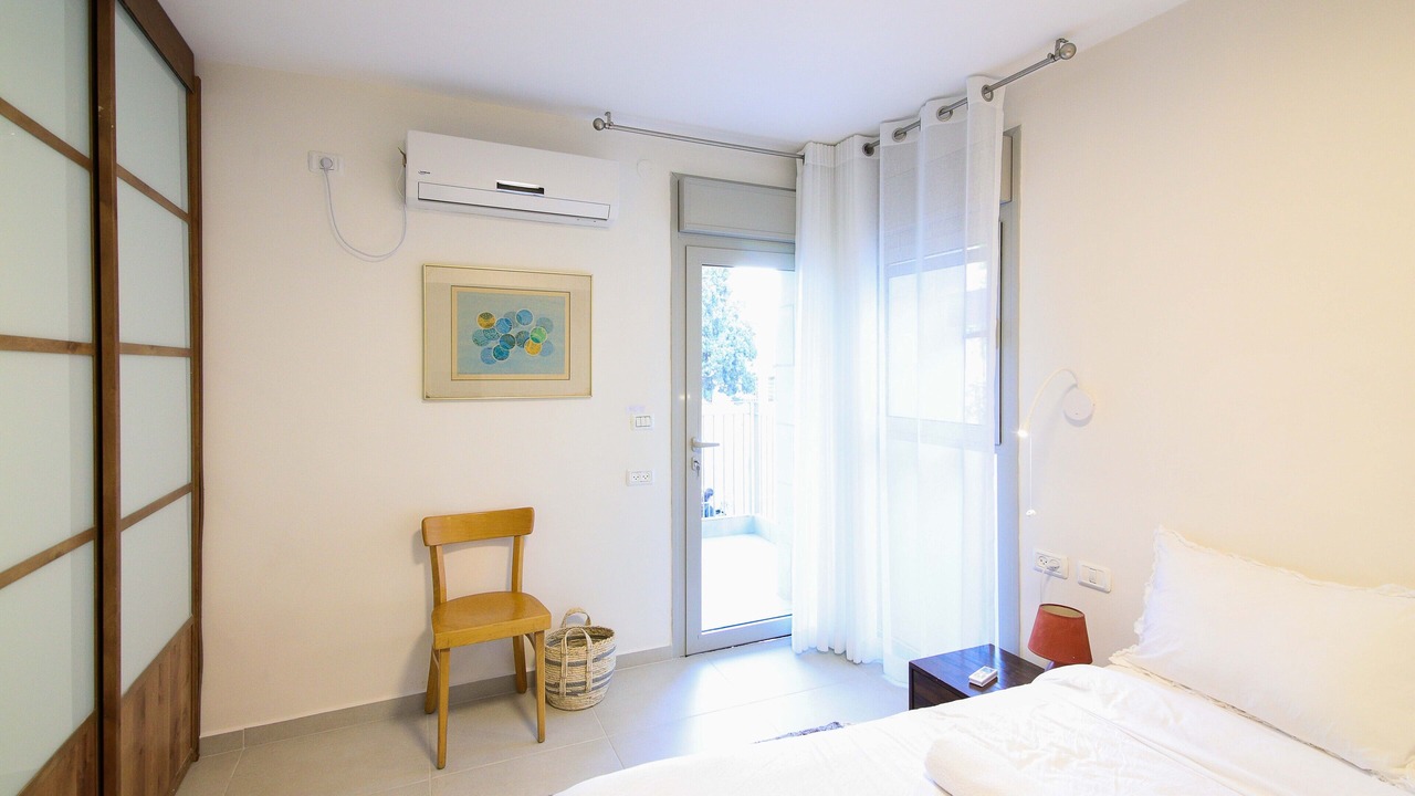 Photo of Bedroom in Emek Refaim