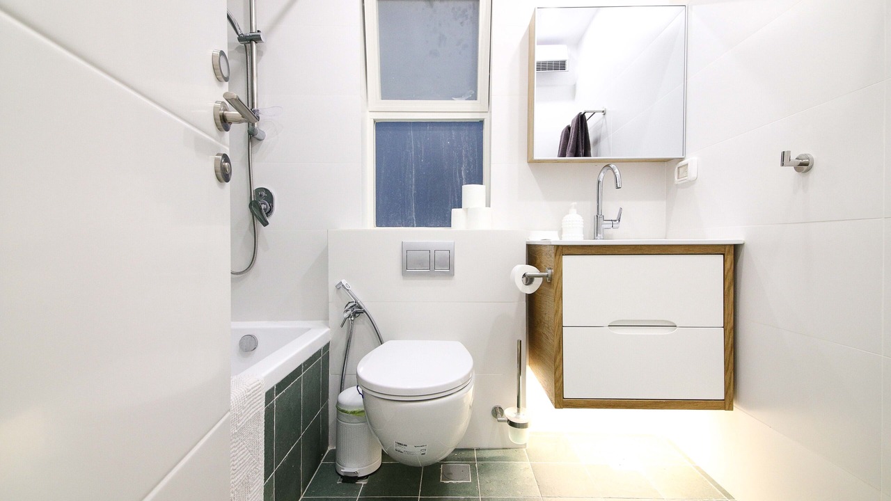 Photo of Bathroom in Emek Refaim