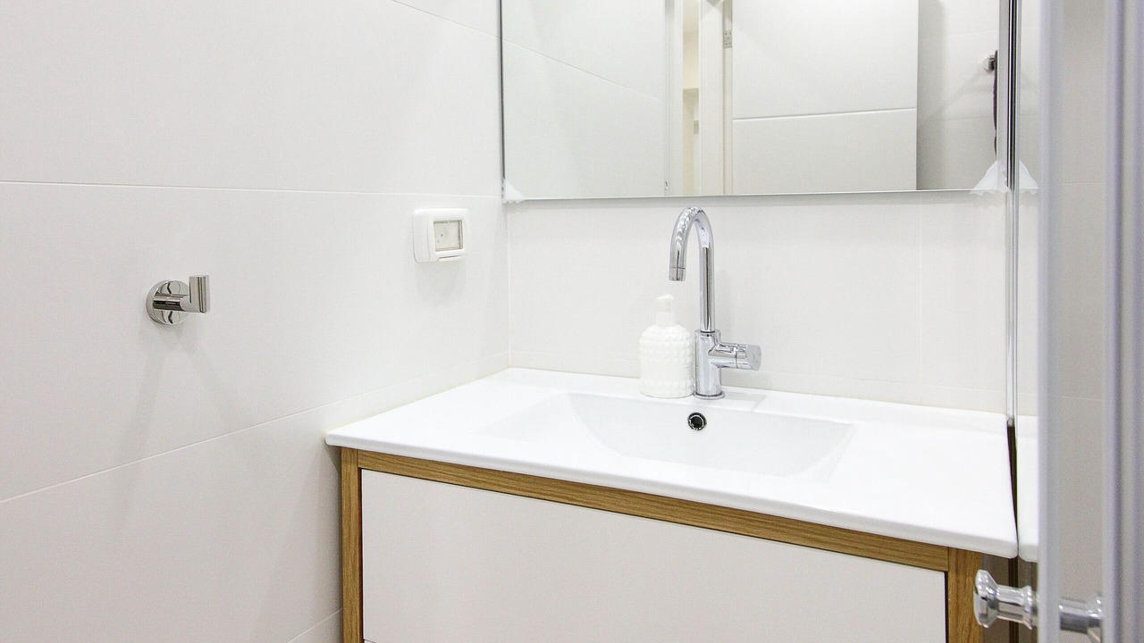 Photo of Bathroom in Emek Refaim