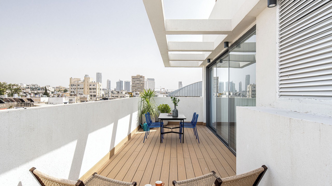Photo of Patio Balcony in Tel Aviv City Center
