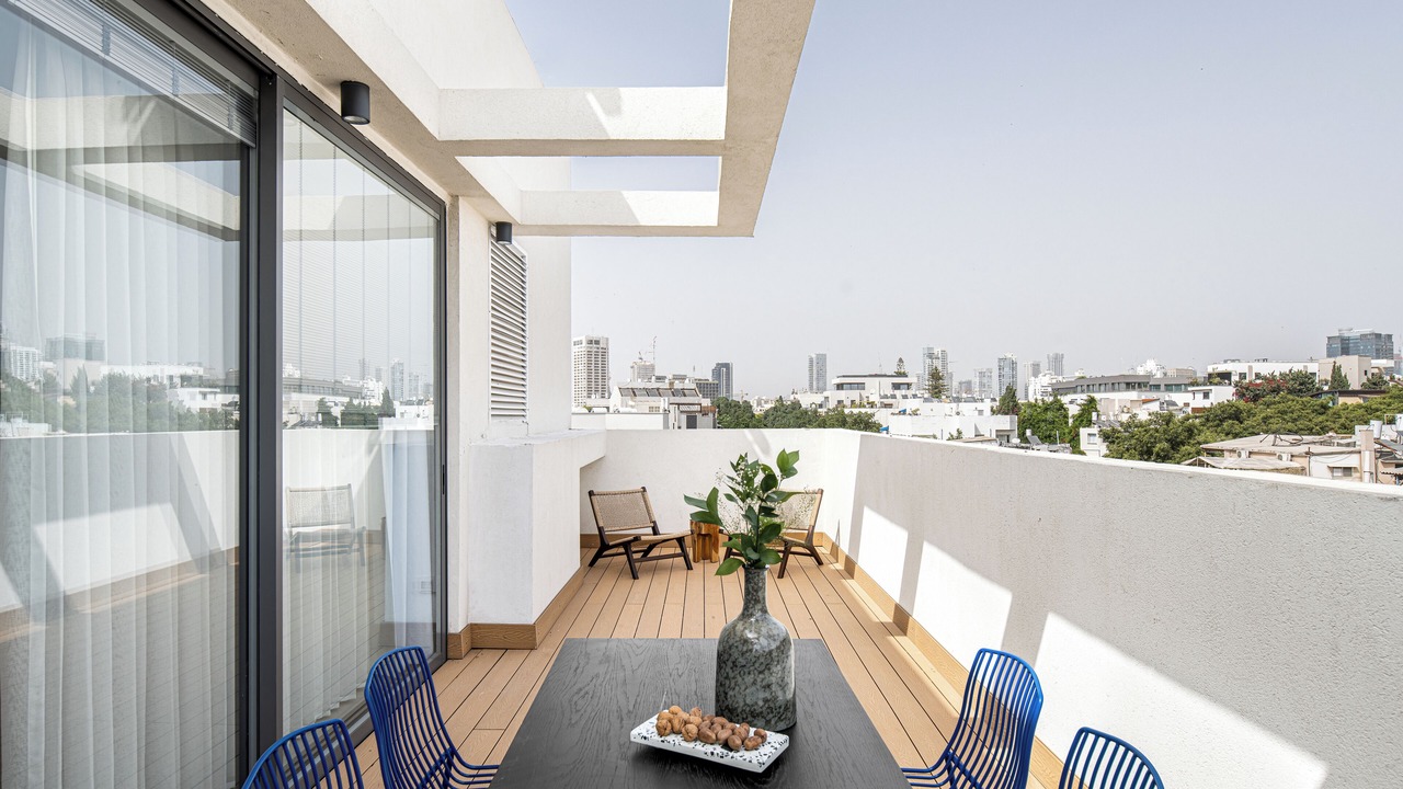 Photo of Patio Balcony in Tel Aviv City Center