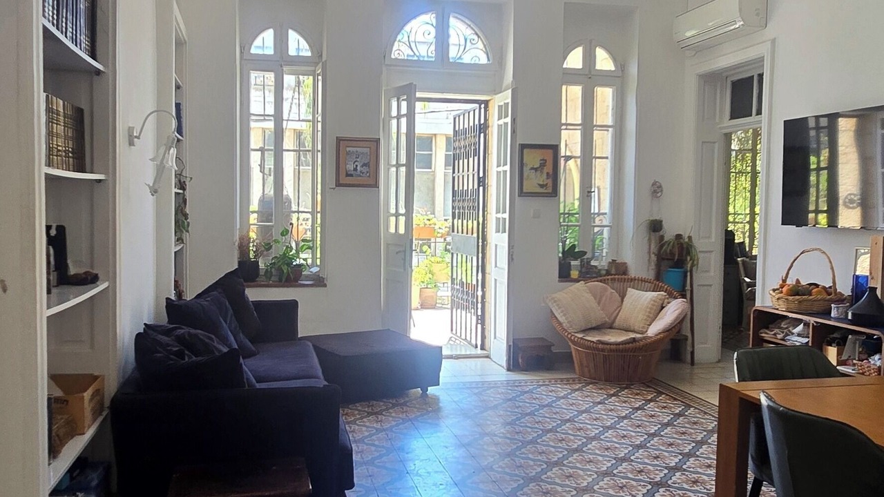 Photo of Livingroom in Mamilla