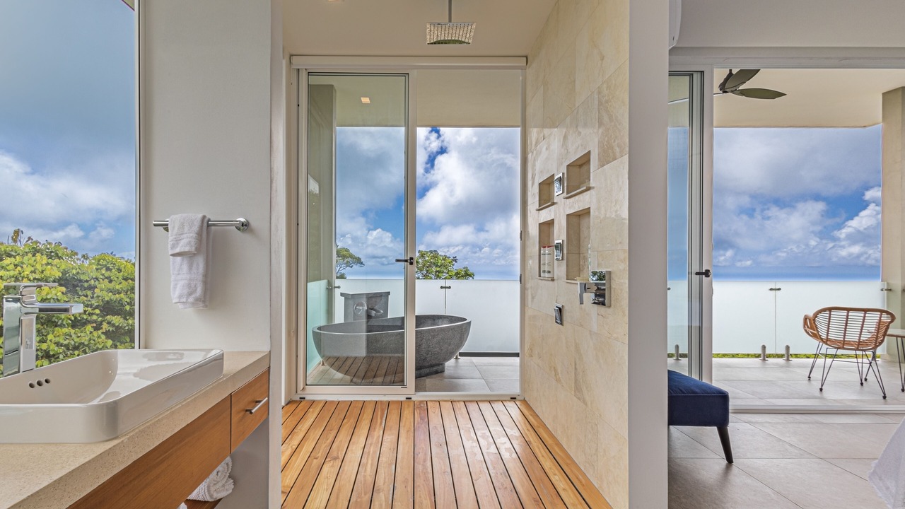 Photo of Bathroom in Dominical