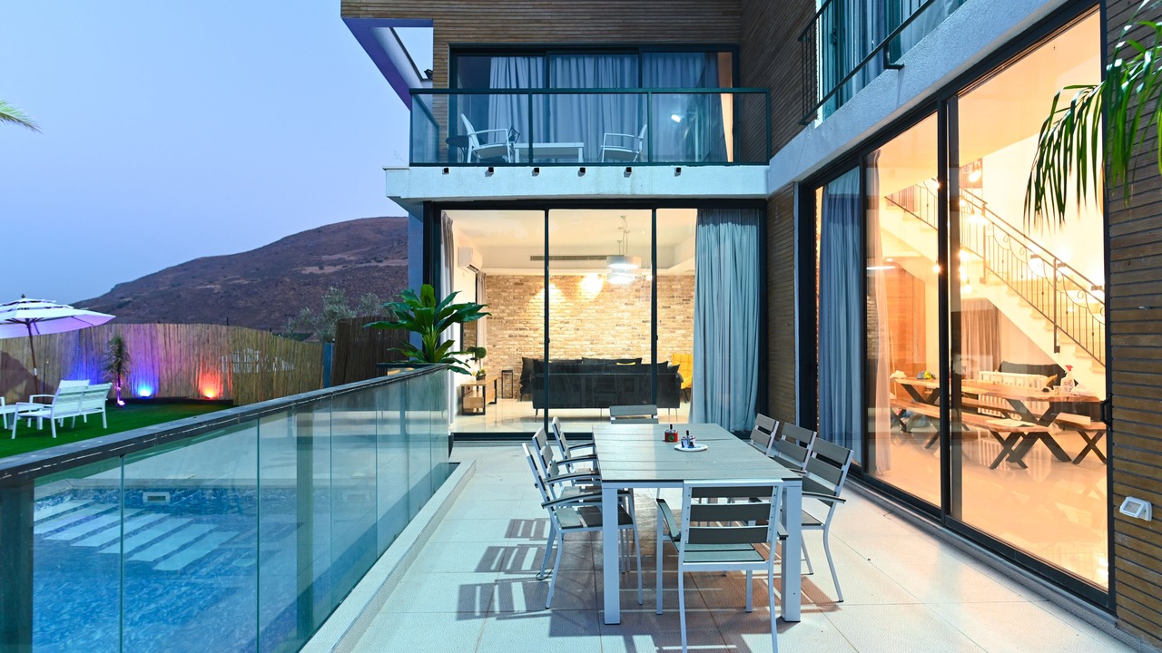 Photo of Patio Balcony in Migdal